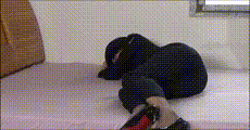 女保安被蒙面歹徒捆绑玩弄