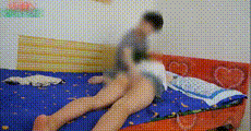 水晶小白跟女友衣服都没脱完就直接骑上去