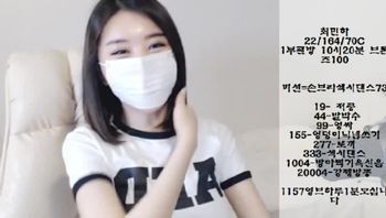 韩国主播_李荷敏_084084207