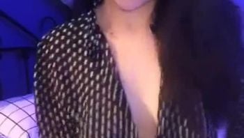 白虎正妹八字奶好想搓揉啊假陽具口交又摳穴自慰私處近拍挑逗到硬梆梆真想像A片那樣幹道爽翻天無碼自拍遭人外流