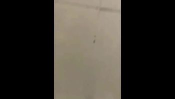 约砲女同事店电影院偷情爆操太刺激忘记带套射嘴里
