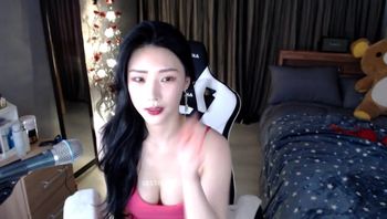韩国主播 zhddl486 032136 032136