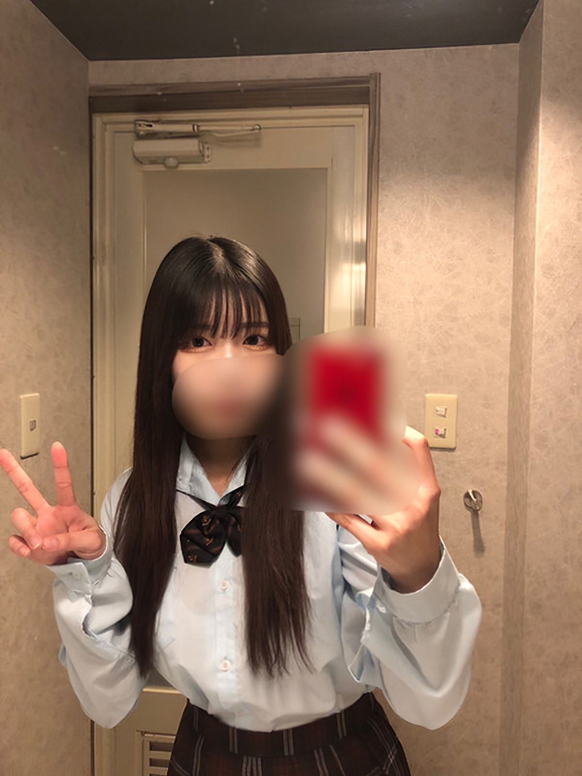 (FC2) 2023年最后に奇迹が起きました…乃⚪︎坂の与⚪︎祐希激似Eカップと极秘密会！抜き始めは美女に限ります…绝対に后悔させません定点