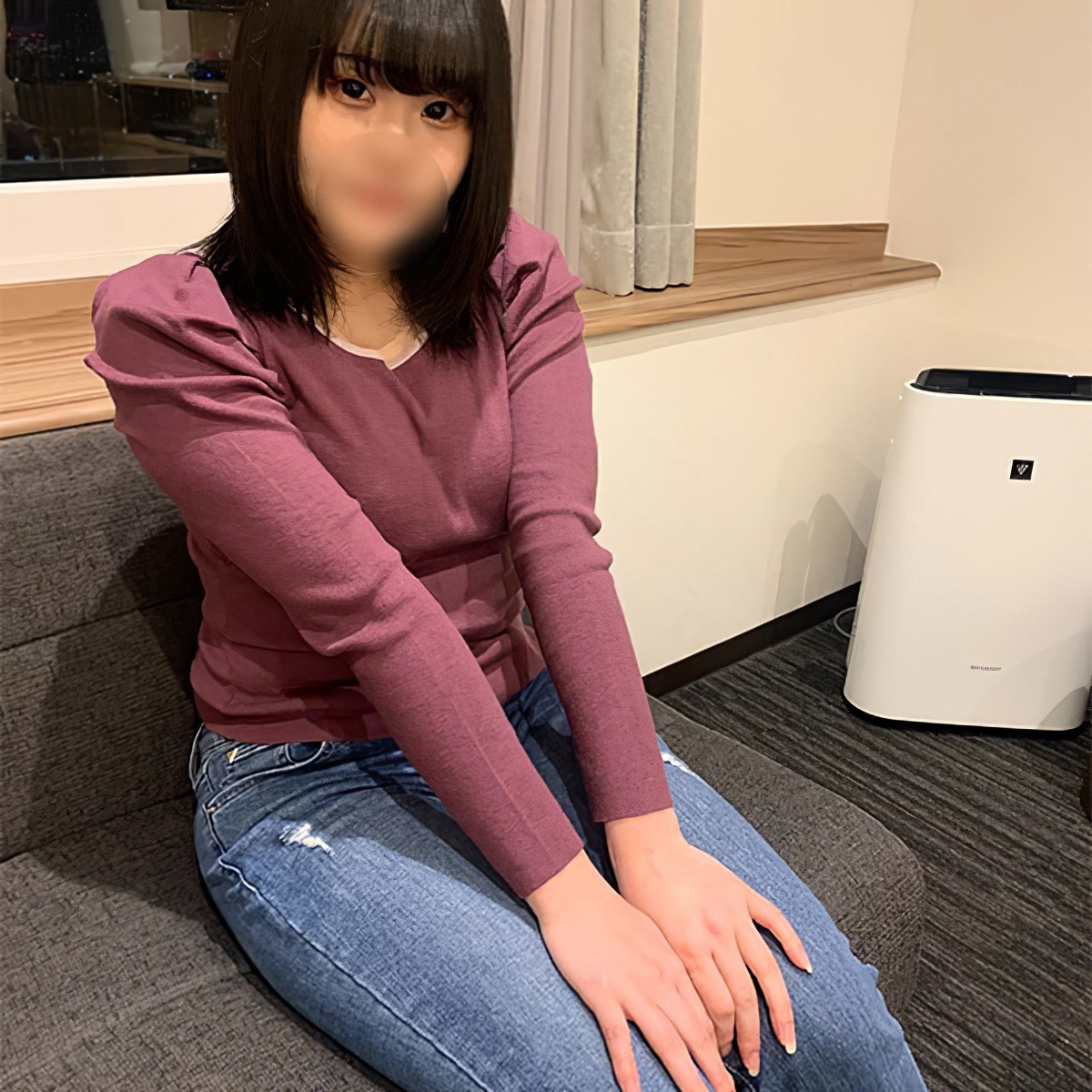 (FC2) 【颜出し】【ハメ撮り・中出し】旦那さんから、うちの嫁がエロカワイイので寝取ってくださいと依頼されたので、寝取りました