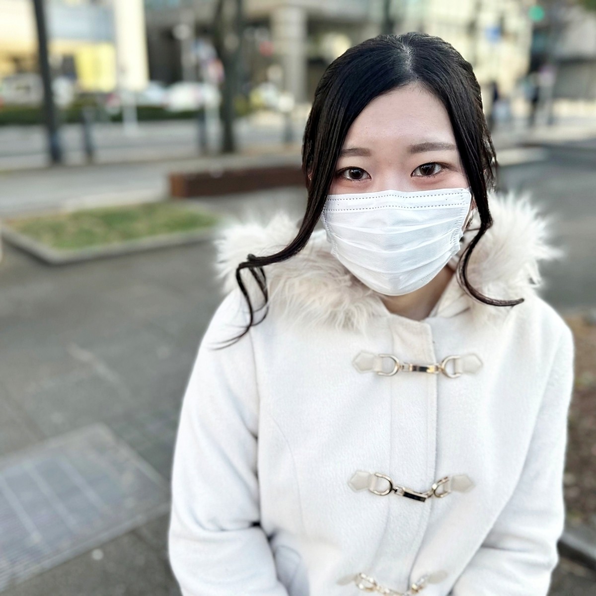 (FC2) 【无】美容师になりたてハタチのミナトちゃん、透き通るような白い肌、常に笑颜で性格も従顺な彼女！耻ずかしがっているようで実はエッチ
