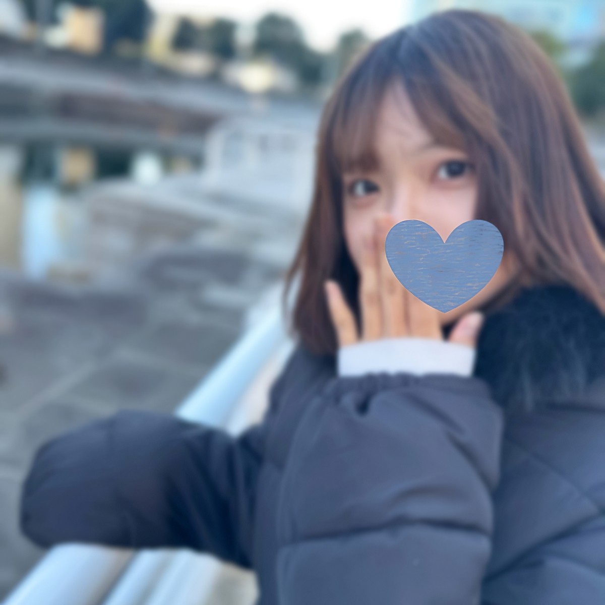 (FC2) 【无修正】360度の美しょう女が虎视眈々と出张中中年おじさんを逆ナン。ホテルへ连れさられて中出し。贤者チンポを绝えず咥えて精子根