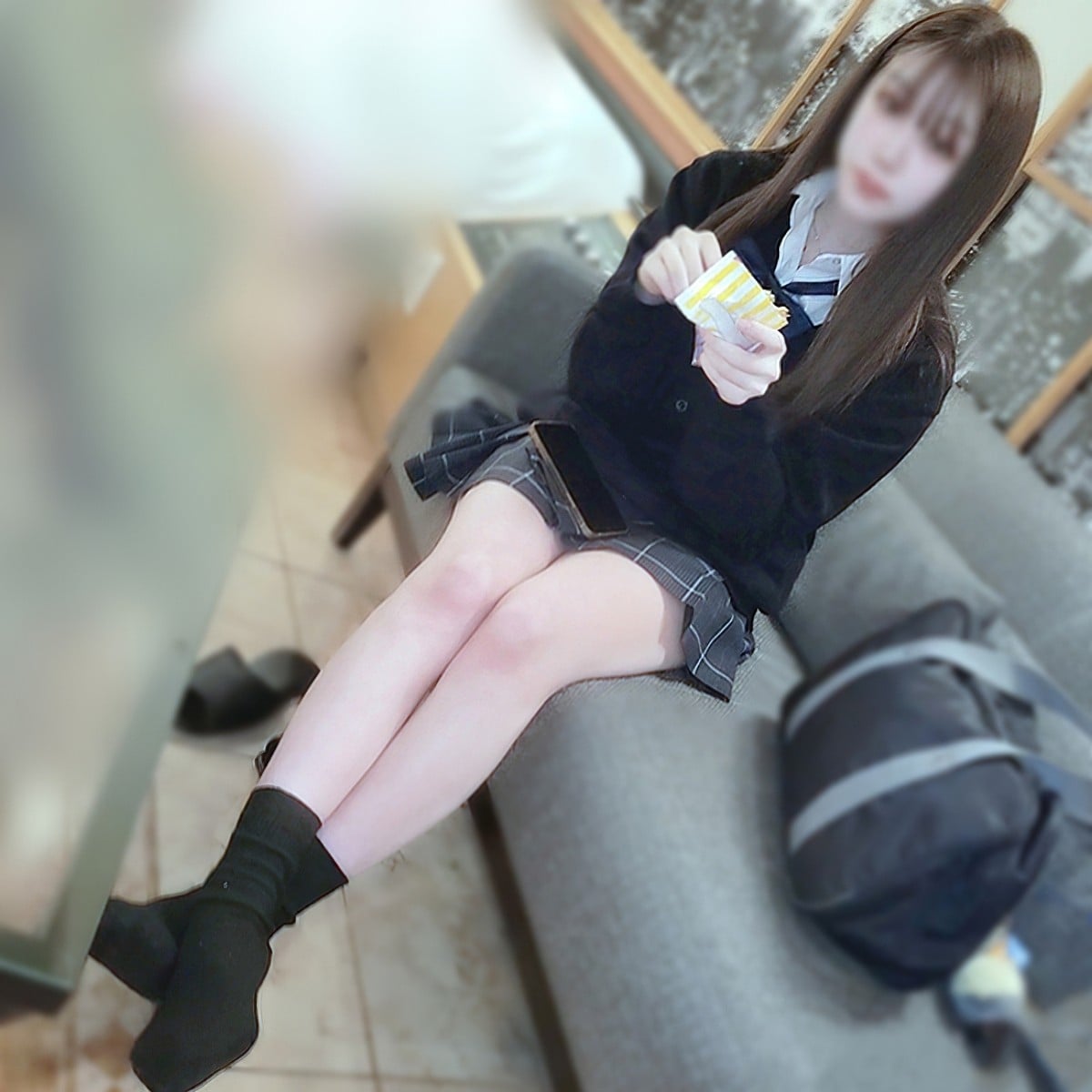 (FC2) 帰宅部美形ギャル。気持ちよすぎて暴発してしまい…