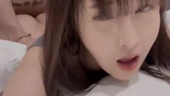 DEERLONG 最喜欢被干到翻白眼