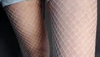 程序员下班回家，骚女友穿好女仆装为我“服务”