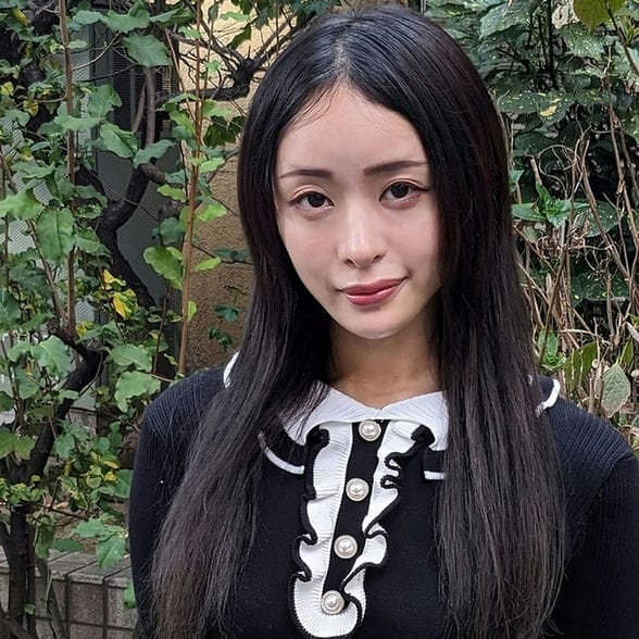 【無修正】【Fカップ美ショウ女】小麦色の肌をした巨乳絶品ボディ。100倍敏感な勃起乳首をぐるぐる弄られ未熟マンコに15分間容赦な