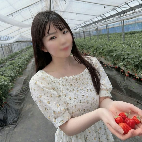 初撮影・顔出し！我慢して我慢して我慢しきれなかった白く輝き透明感際立つ美肌と白桃Gカップ美巨乳悩殺ボディ・キツく締めつける