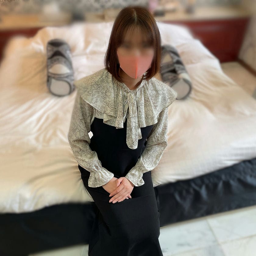 正真正銘大手CA降臨！某航空会社で勤める超激レア美人CAは３ヶ国語を話せるハイスペ美女。気持ち良すぎてハメ潮。ゴムをこっそり外し