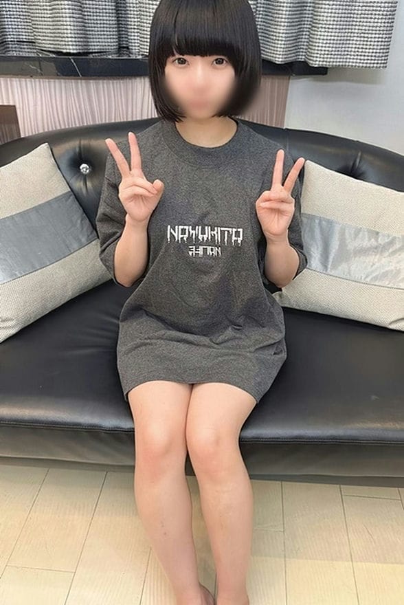 メジャー デビュー前。まだ垢抜ける前の素朴な顷のもえちゃん♪150cm前后の低身长 ロ リな身体を生ちんぽでガン突きして痉