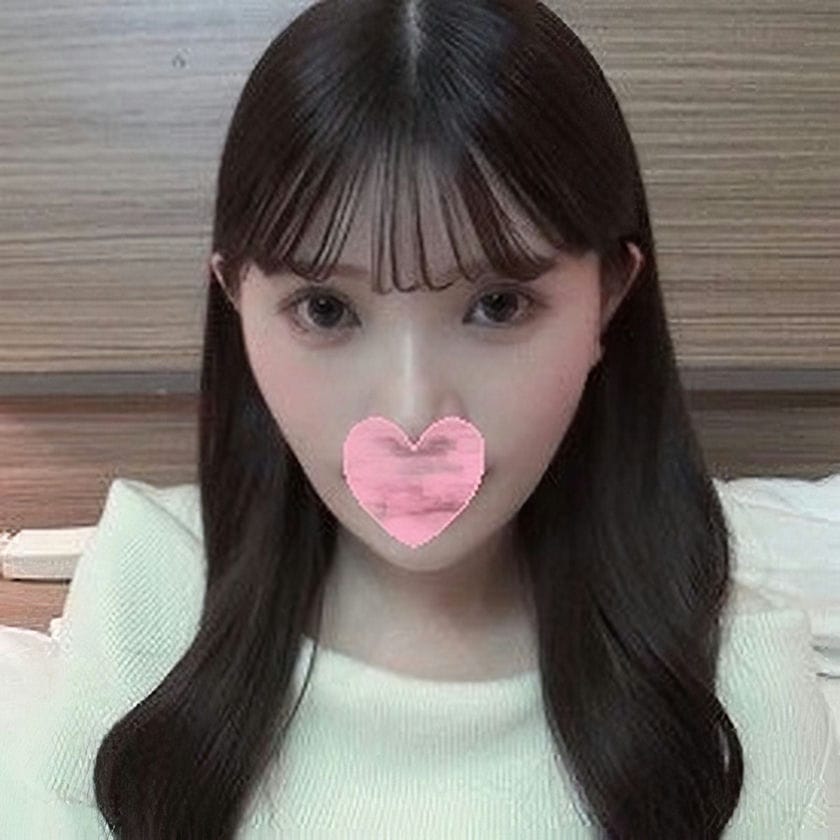 スタイル抜群で才色兼备の清楚な美人妻。ふっくらパイパン极上名器。旦那様を思っているのか…终始おしとやかですが他人棒をナマで受け入