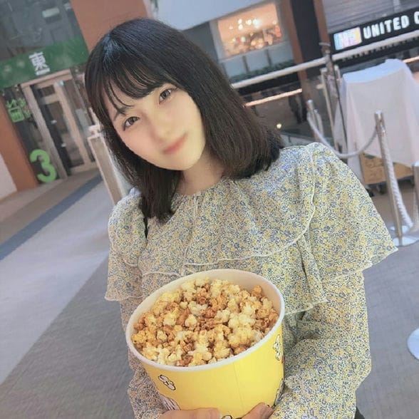 初撮影・顔出し！大自然に囲まれたのどかな土地で純朴に育った人の為に尽力する健気な新人介護福祉士・嫌とは言えない真っ直ぐな性