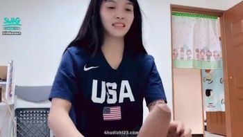 湾湾imkowan 回前男友家收东西，看到他我忍不住就