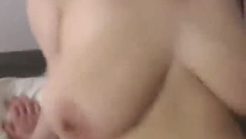 巨乳凯西 解锁新姿势❗️坐著肏