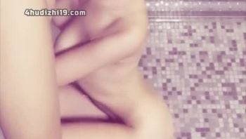 娃娃❤️翁雨澄 经典收藏系列一风俗女郎小女警中文字幕‼️隐藏版变态对白特别收录