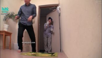 eaglejp 请修水电的美女多帮我修「水管」