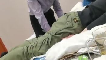 非常清純的小姐姐正規按摩 這麼漂亮的妞一定要加錢搞一炮