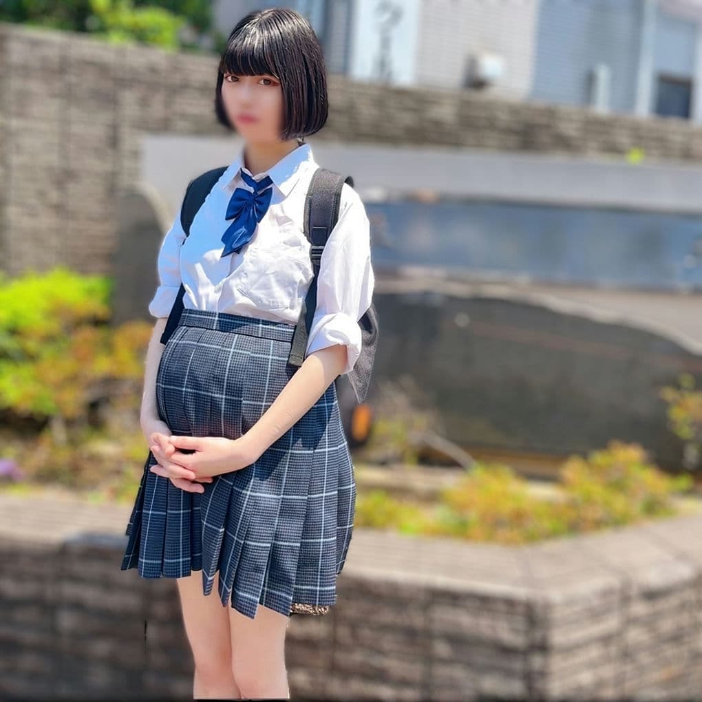 FC2 PPV 4550101 【阅覧はで】制服を着た妊妇。羽贺けん引退最后の动画の一つ