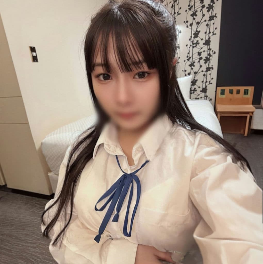 FC2 PPV 4553548 巨乳ダンス部。お泊りで特浓中出し。この制服ちゃん実は…