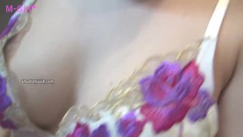 Mgirl-15：日本素人美乳人妻AV摄影初解禁