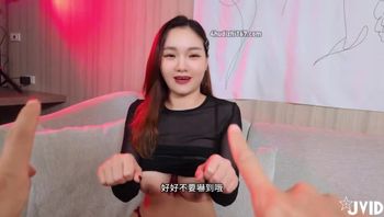 天然摇晃爆乳姊妹花大小通吃 包你射娱乐城让你今晚射不停  就是把你身心都要榨干  全空扳穴互动乳摇四手同玩