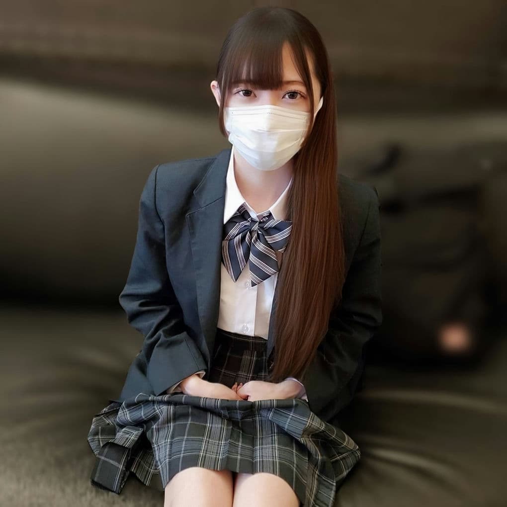 FC2 PPV 4572297 色白美乳の卓球。お泊り未経験の未処理阴毛まんこの子宫奥に中出し。