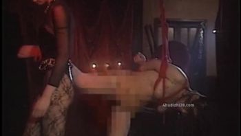 女孩子的SM里子与真绪罗