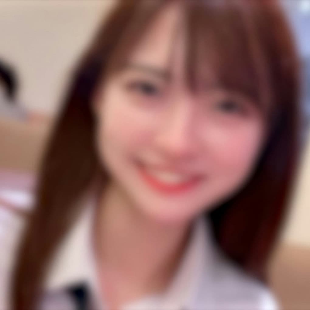 FC2 PPV 4617910 【全国1位登場】フォロワー急増中日本一かわいい18歳衝撃の”本物”降臨。避妊具無し中出し撮影。 オリジナル映像