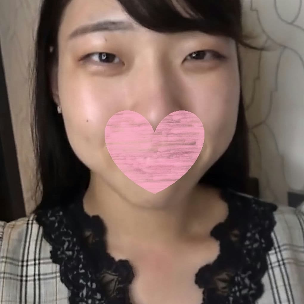 FC2 PPV 4622078 【無・個撮】スタイル抜群な素人地味子ちゃんと中出しセックス【特典で高画質】