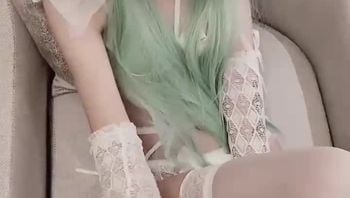 鸡蛋饼 鸡蛋饼—骚母狗酒店“献身”被无套内射