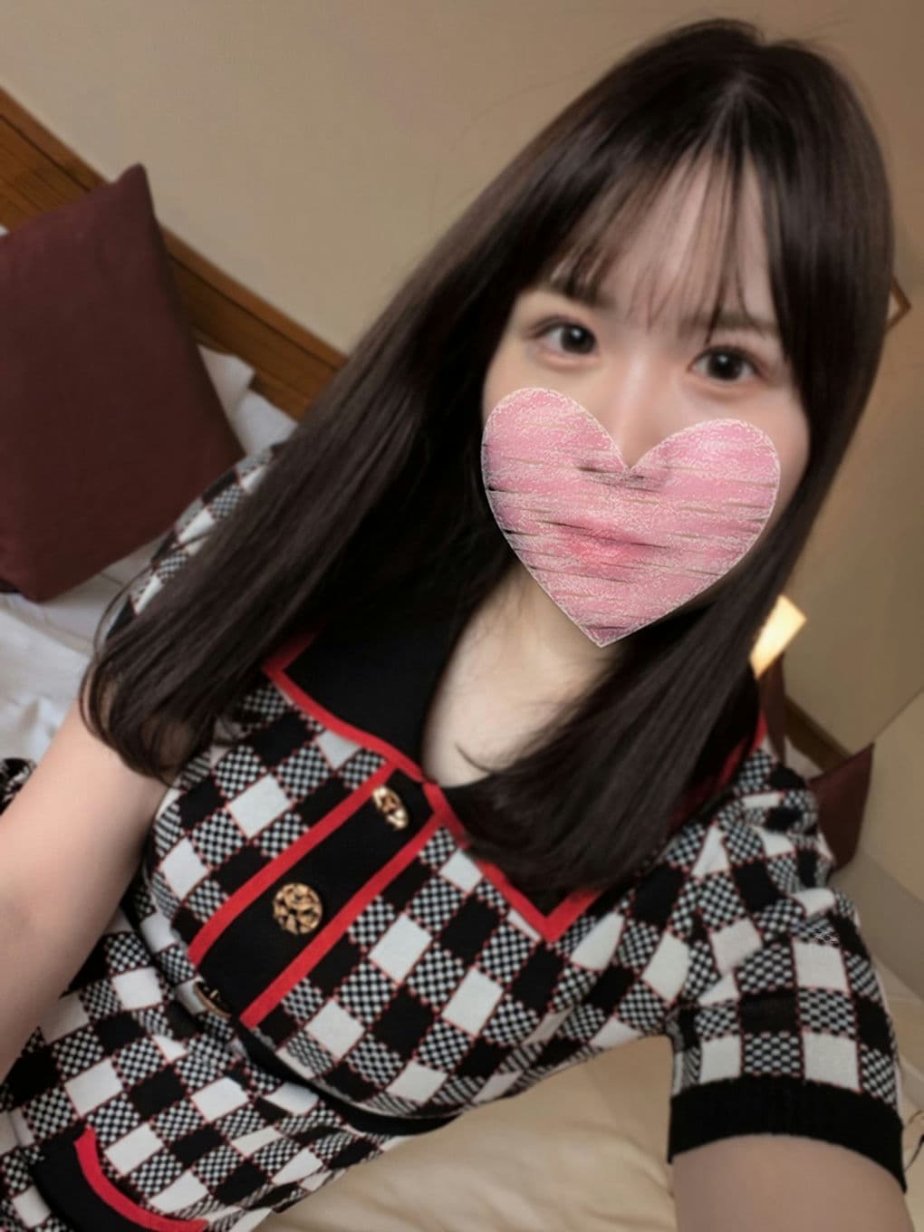 FC2 PPV 4627045 【无】噂の上纳ガールに特大ディルドウを奥までズッポシ Fカップの元キャンペーンガールを种付けしちゃいました～女の魅力って何です