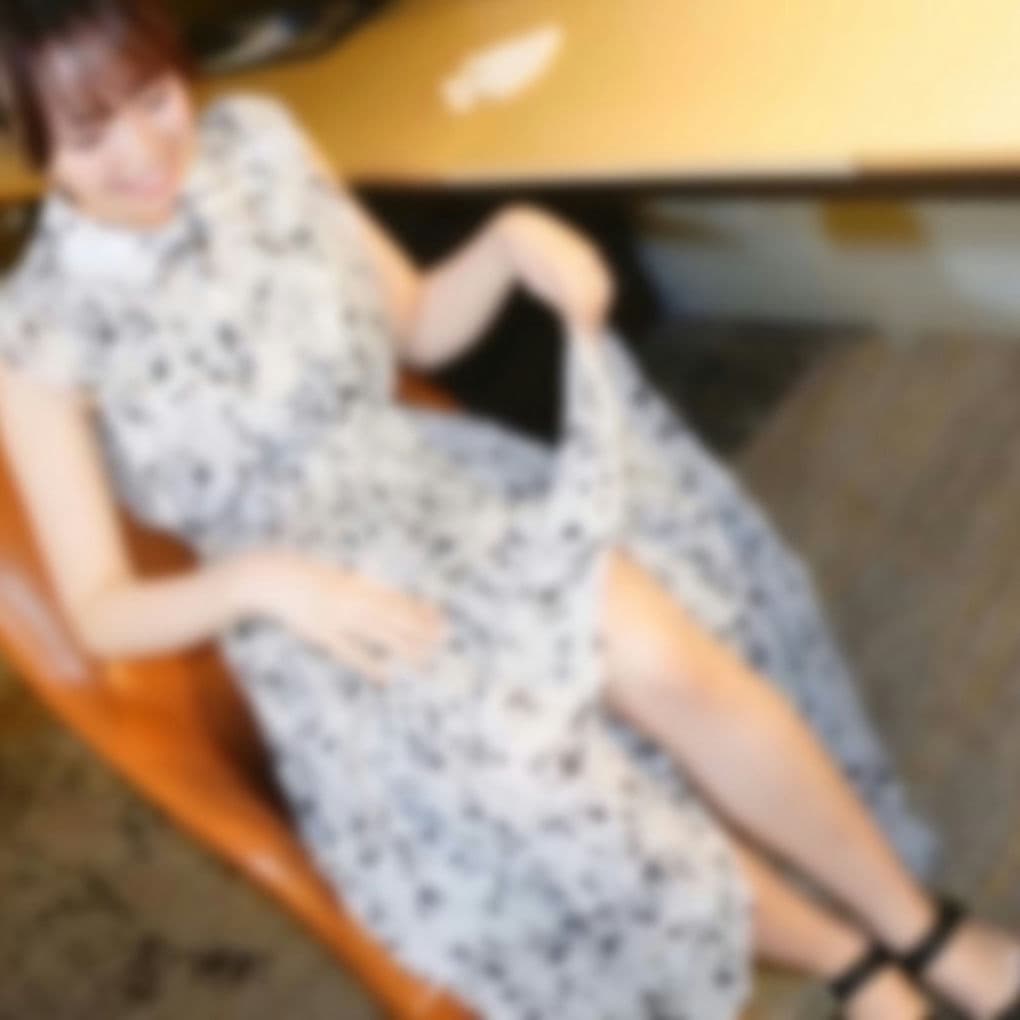 FC2 PPV 4633125 『完全颜出し』働いてるからしたい気持ちはいつもあるけど中々时间作れないがゆえに行为中にエッチしたかったっと言っておられました。兴