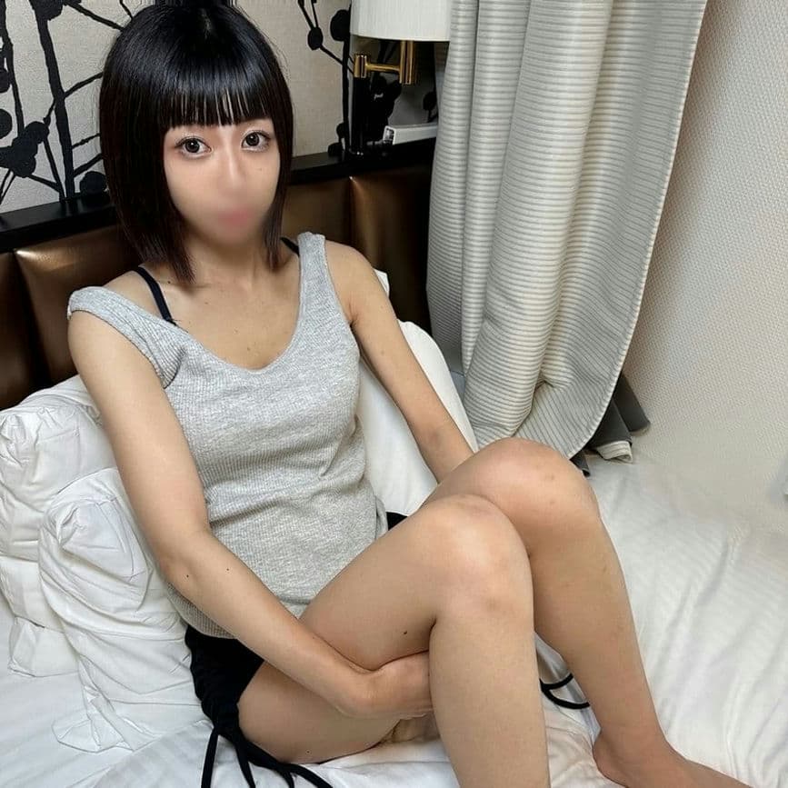 FC2 PPV 4635670 【无】【中出し】幸薄スレンダー若妻と再会。ショーパンにタンクトップが最高すぎたが脱がして中出し。汚まんこの汁付きチンコをお扫除。