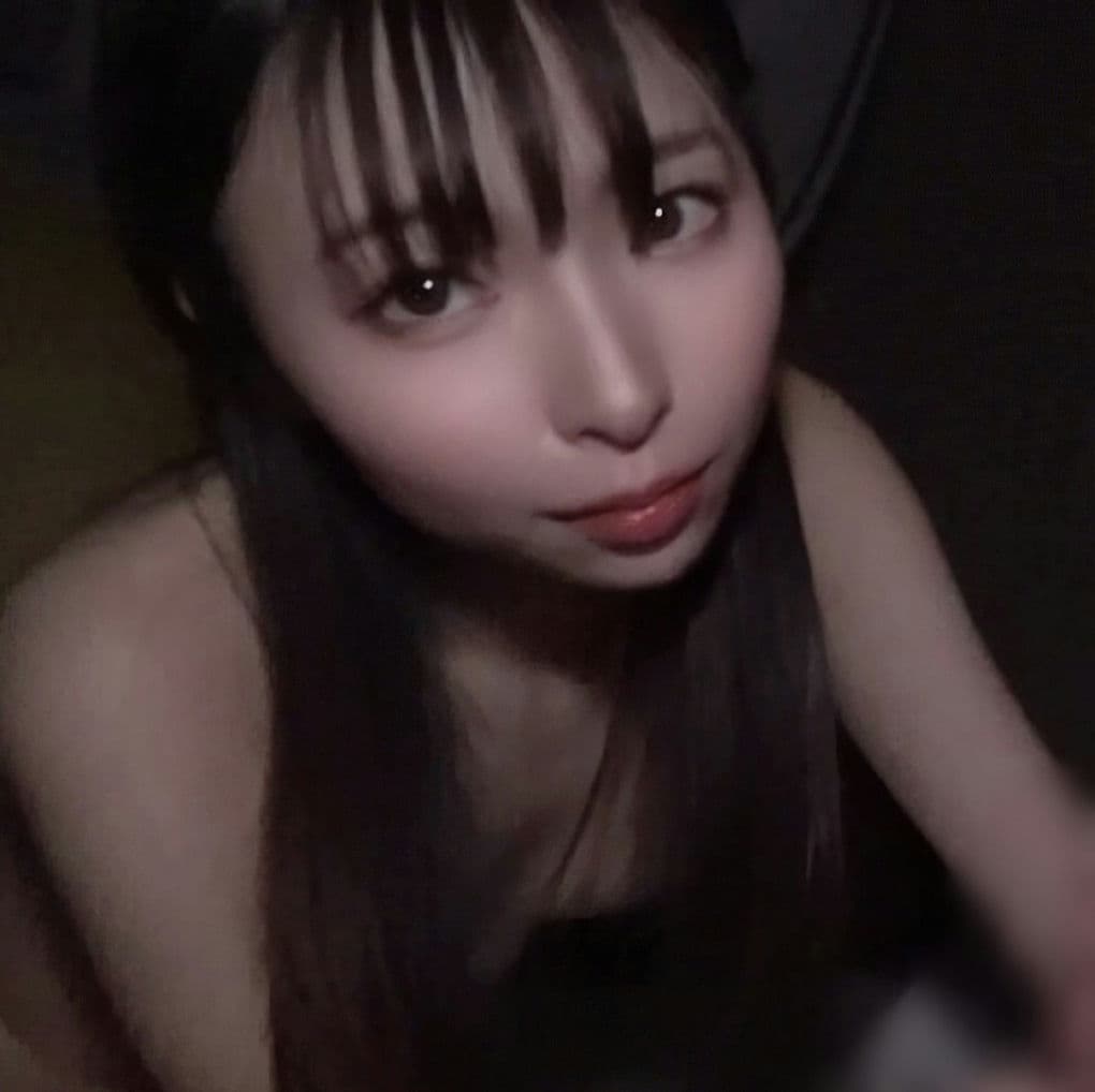 FC2 PPV 4636499 【初撮り】某寿司チェーンで働く超スレンダー美人バイトれいなちゃん22歳敏感な膣奥をいっぱい责められて连続绝顶子宫で感じる中出し