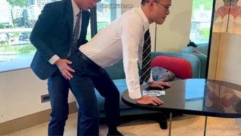 ve Netfuckではすべてのゲイポルノビデオを无料で视聴できます。 (2)