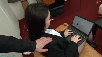 BACJ 022 不带任何个人感情，认真工作的精英秘书 辻芽爱里