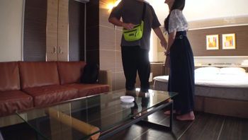 SONE 035 不顾地方使之勃起强行套上的板着本性初次约会！ ！ 浅野心