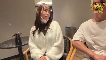【SEXに生きる人妻】绝顶回数20オーバー！出会い系であった奥さんがエロすぎ大当たり！筋肉男２人でハメてたら白目剥いて壊れちゃい1