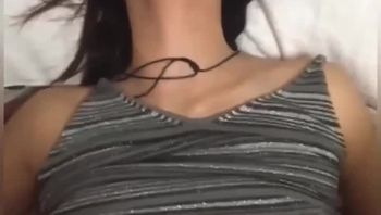 约炮公司女同事 平时看着正经没想到在床上是如此的浪荡妥妥的反差婊一枚一边被操一边要求射满她的骚逼表情