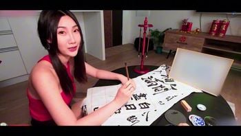 用身体挑逗男友，口交娇喘声浪撩人欲火