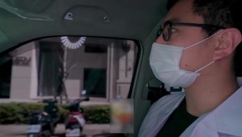 杨幂极品美女被老公家暴赶出门医生借口检查身体将她侵犯（无码）【2201】