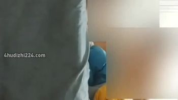 #乱伦#鸡巴又大又长 趁老婆不在家我跟女儿偷情 女儿被我干的要死要死