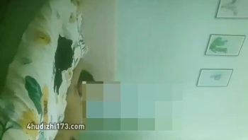#乱伦在敷面膜的老妈被我肆意玩弄着