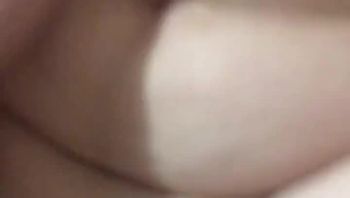 #小度同学 #真实妈妈 老妈在家居然把双腿张开勾引我