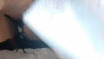 #我是个骚母亲 #我和儿子乱伦 在沙发上被儿子狠狠的抽插到高潮