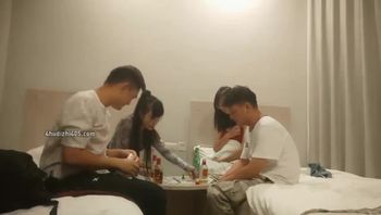 交换4P拍摄失败 回酒店福利场 舔屌吸吮骑乘位 扭动大屁股#换妻#群交貌似以前发过‛？