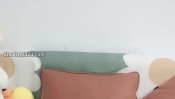颜值不错很有味道的豹纹少妇 全程露脸陪狼友发骚诱惑 淫声荡语互动撩骚听指挥 揉着奶子自己抠进骚穴呻吟